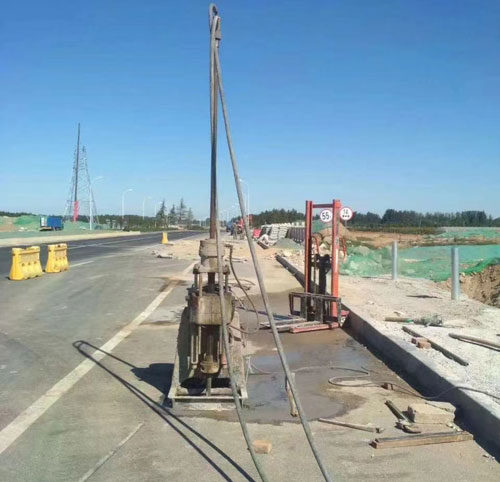 宁陵公路高聚物注浆加固